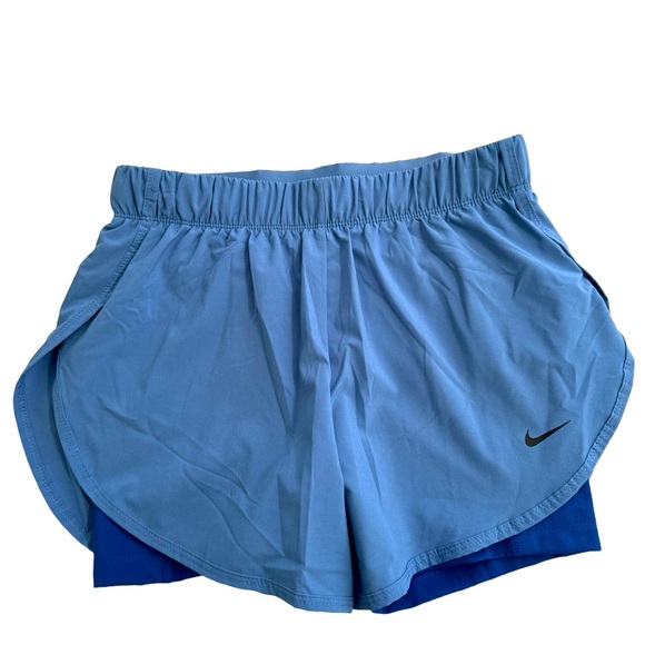 Nike Women’s Dri-Fit Shorts Size Small Blue in Color New with Tags - Picture 1 of 7